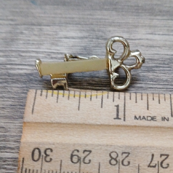 Silver Key Charm - Picture 3 of 3